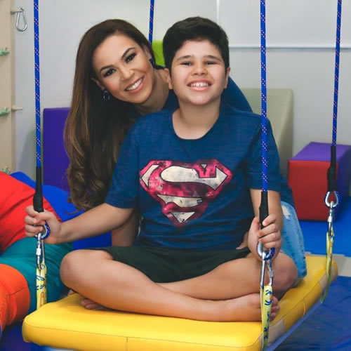 Carline Nogueira - Fisioterapia Infantil - Montes Claros, MG